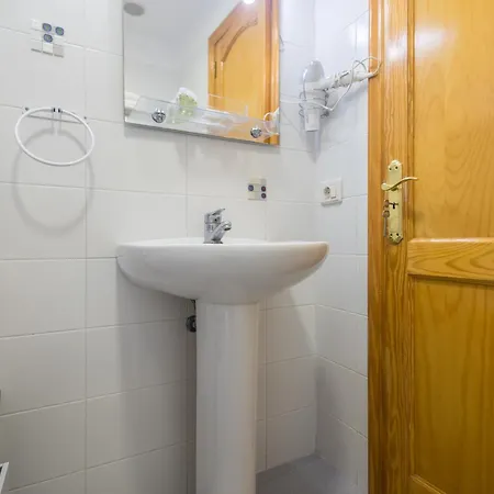Canteras Cozy - 2 Min Walk To * Las Palmas de Gran Canaria